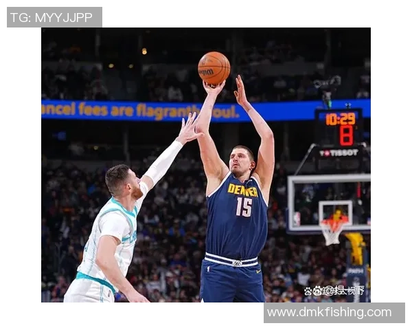 东道主美国队在主场迎战挑战者力争历史性突破展现强大实力